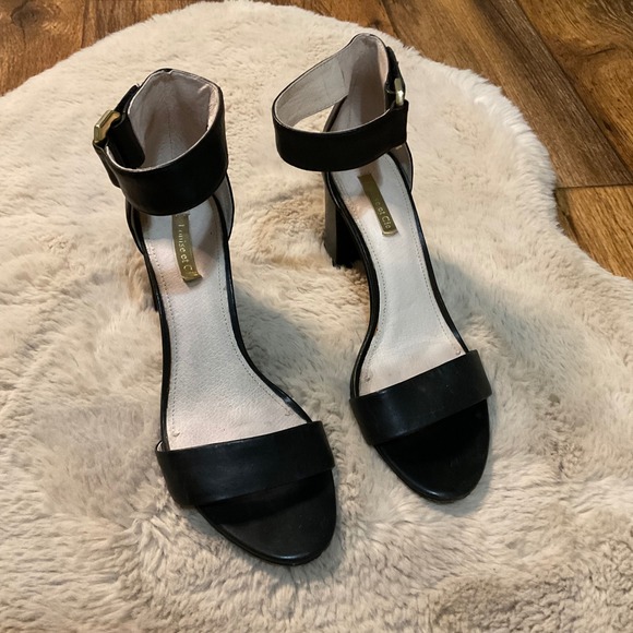 Louise et Cie Shoes - Louise et Cie Size 39 8.5 Black Open Toe Heels Ankle Strap Block Strappy Lo-Kai
